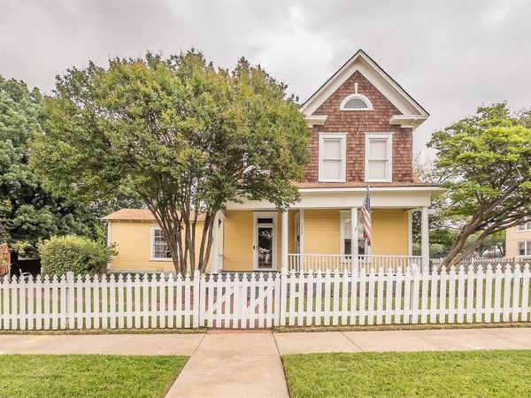 1419 Lipscomb Street, Fort Worth, TX 76104