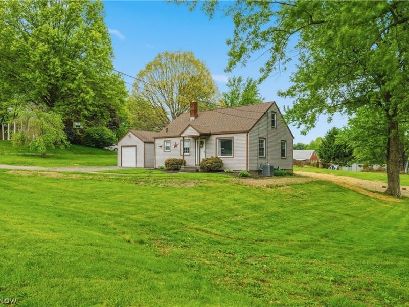 251 Faircrest Street SW, Canton, OH 44706 Photo 3