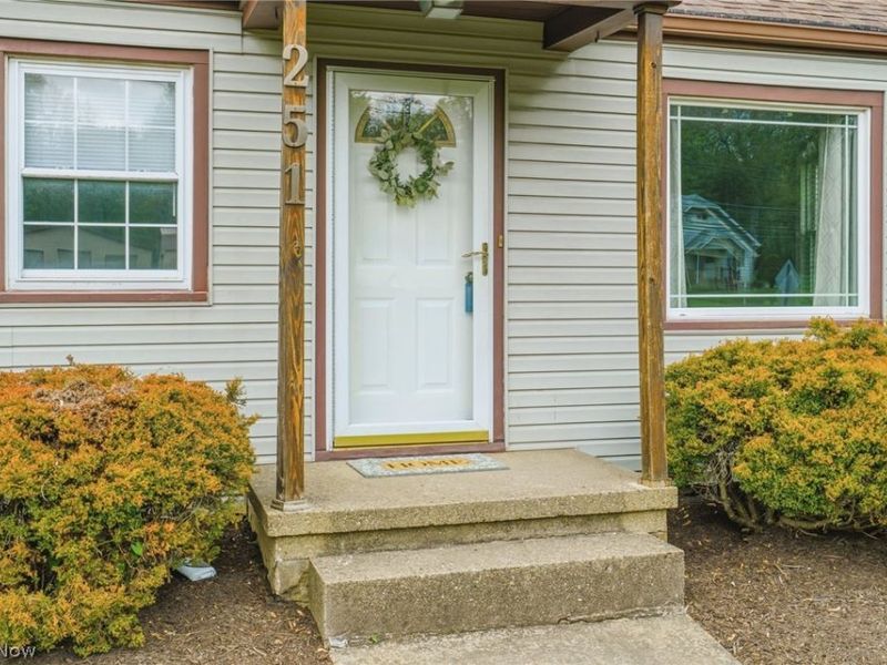 251 Faircrest Street SW, Canton, OH 44706 Photo 6