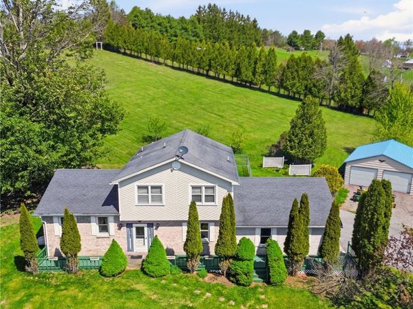1144 Huckleberry Hwy , Central City, PA 15926