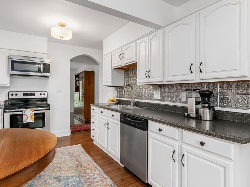 375 Potawatomi Drive, Westerville, OH 43081 Photo 14