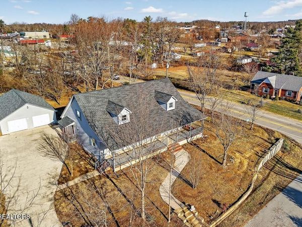 503 S Pine St, Monterey, TN 38574