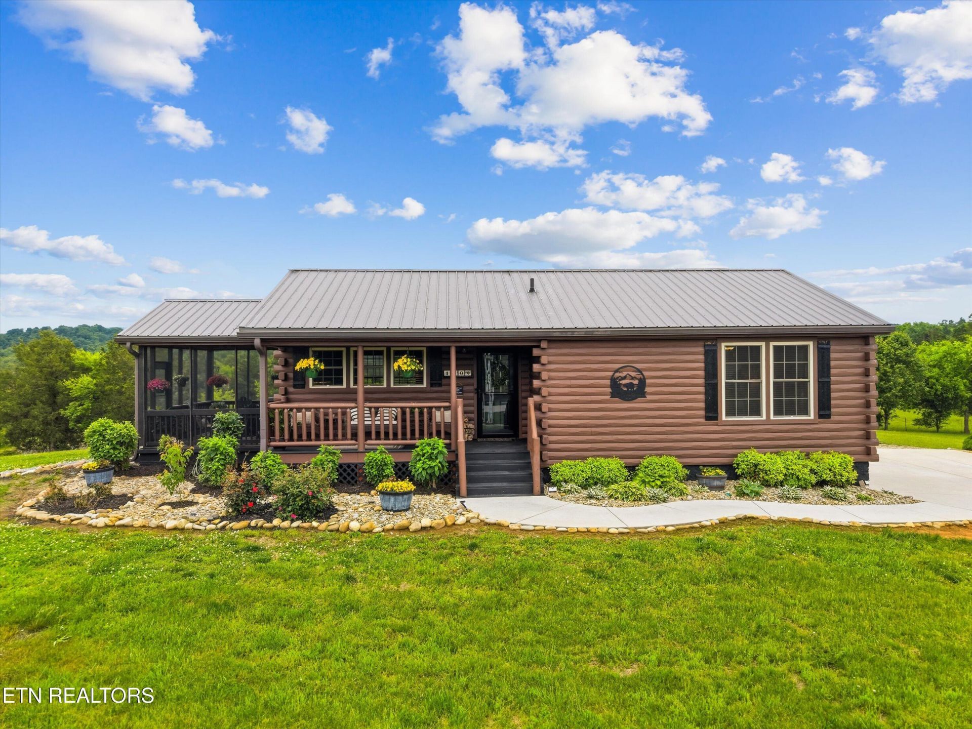 1609 Big Gully Rd, Maryville, TN 37801 Main Photo