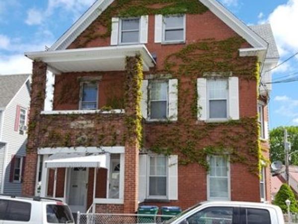 1 Dracut Street, Lowell, MA 01854