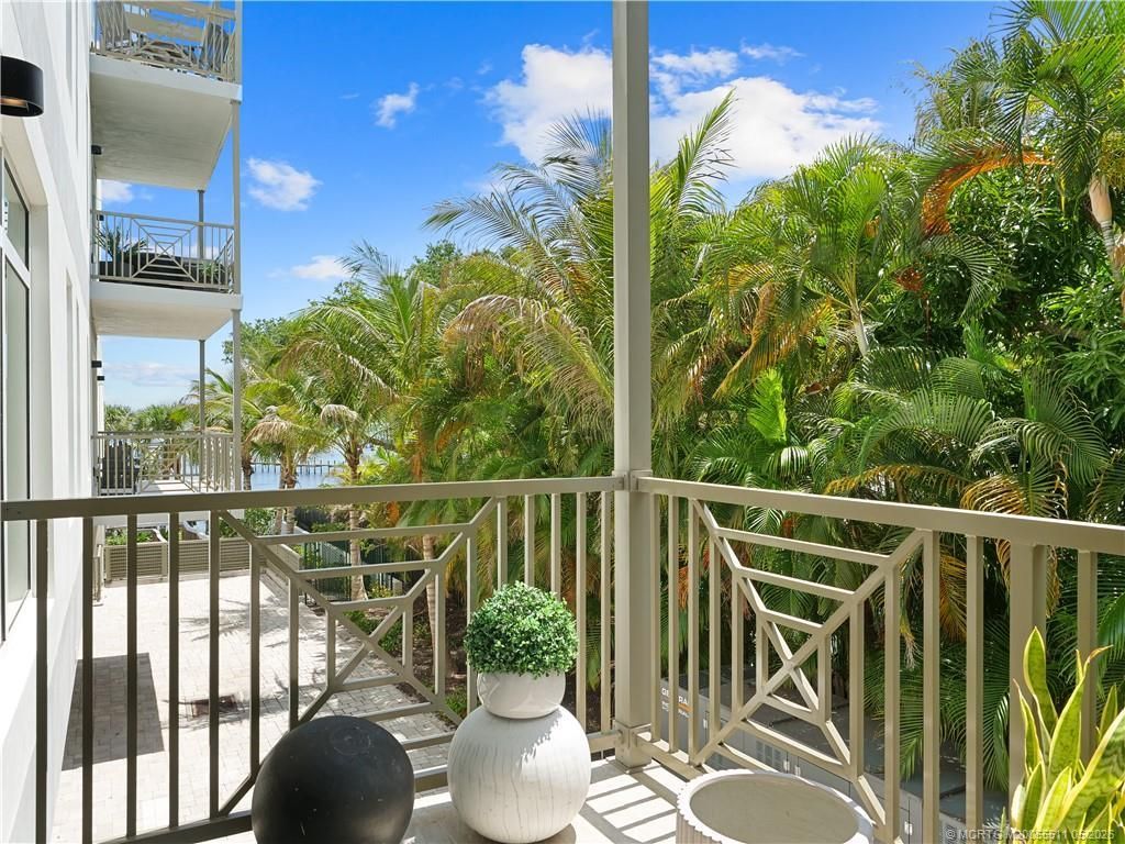 41 SW Seminole Street, Unit 208, Stuart, FL 34994 Photo