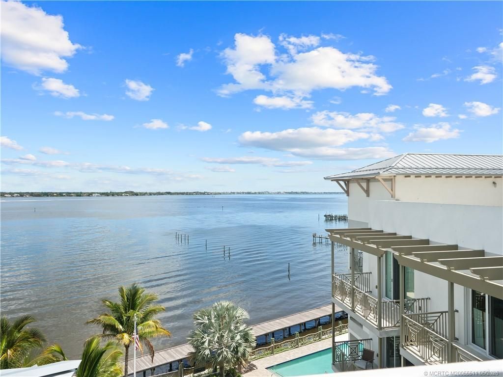 41 SW Seminole Street, Unit 208, Stuart, FL 34994 Photo