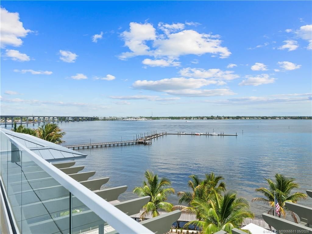 41 SW Seminole Street, Unit 208, Stuart, FL 34994 Photo