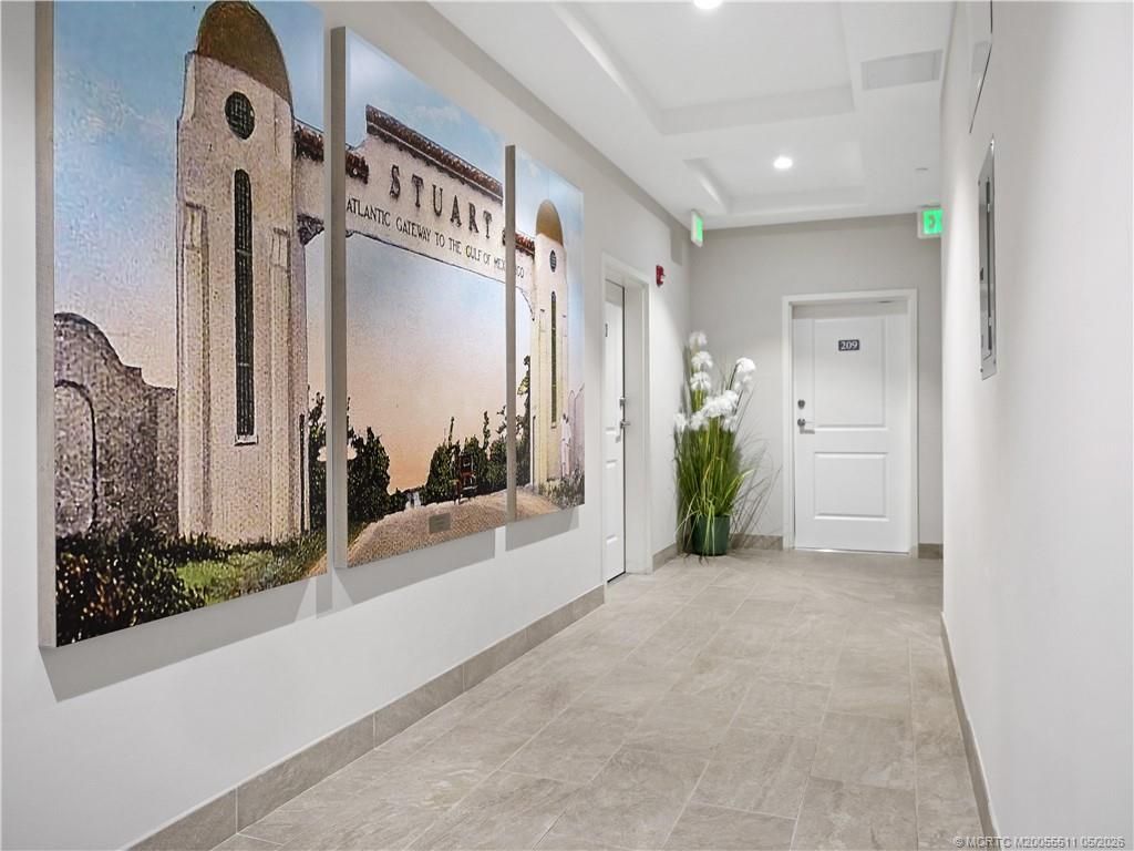 41 SW Seminole Street, Unit 208, Stuart, FL 34994 Photo