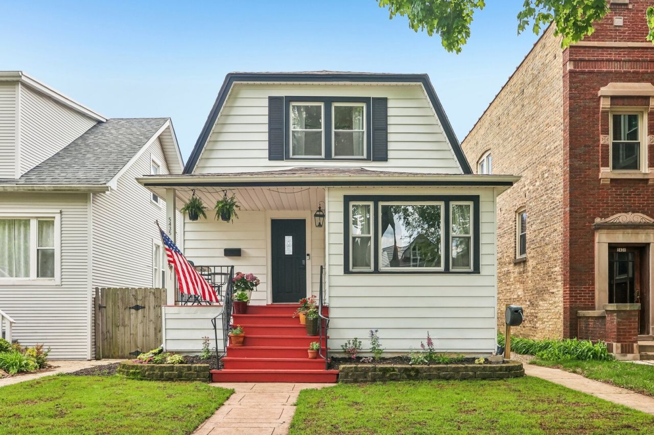 5435 N Lieb Avenue, Chicago, IL 60630 Main Photo