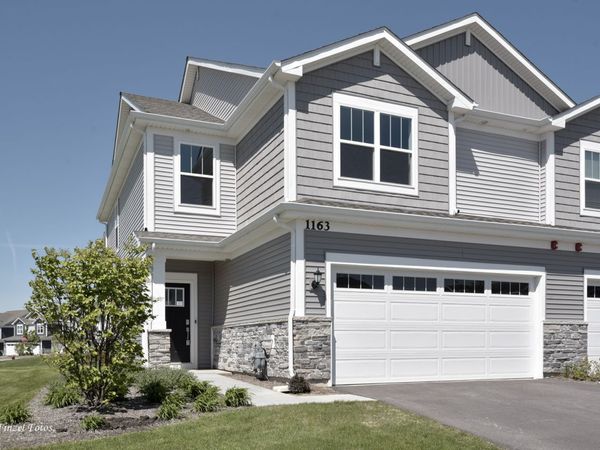 1163 White Oak Circle , Crystal Lake, IL 60012