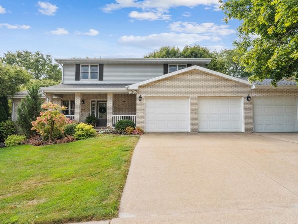 3018 Huntington Drive, Dubuque, IA 52001