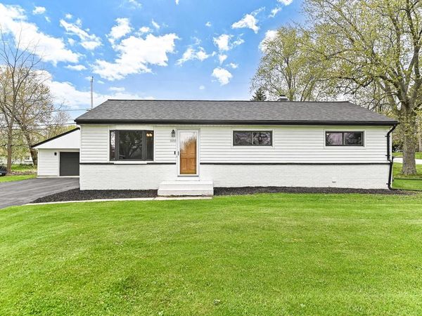 3351 Carol COURT, Oak Creek, WI 53154
