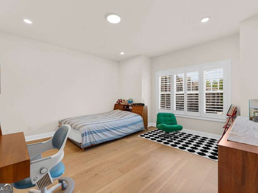Property Image 60