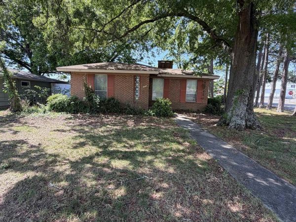 1001 Royal Drive SE, Decatur, AL 35601