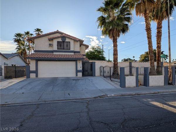 5311 Annie Oakley Drive , Las Vegas, NV 89120