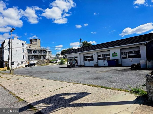 600 LANCASTER AVENUE , READING, PA 19611