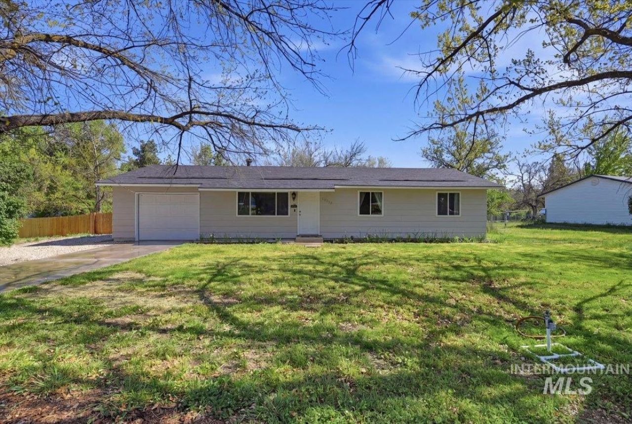 10312 W Tanglewood Dr, Boise, ID 83709 Main Photo