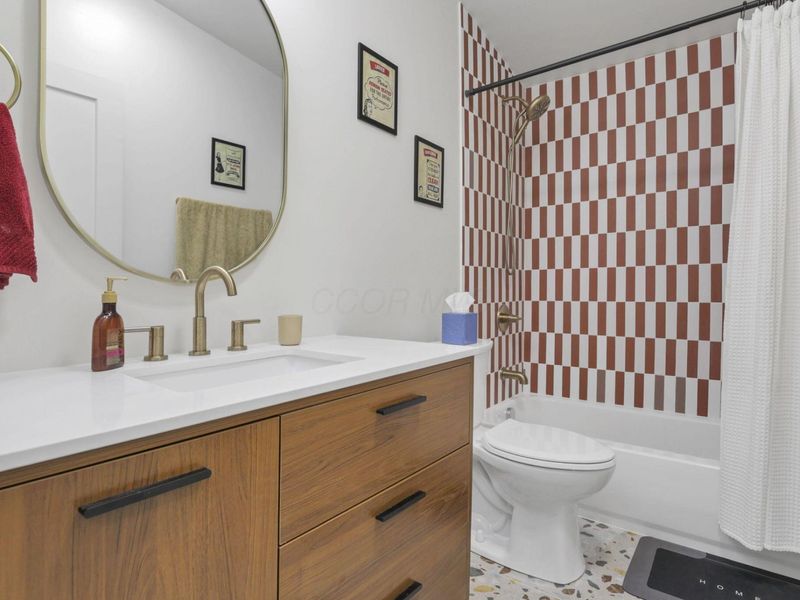 2949 Fleet Road, Columbus, OH 43232 Photo 22
