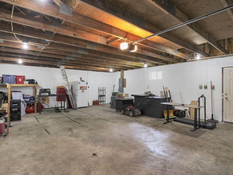 2949 Fleet Road, Columbus, OH 43232 Photo 41