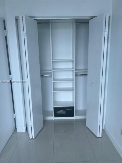 60 SW 13th St , Unit 1615, Miami, FL 33130 Photo