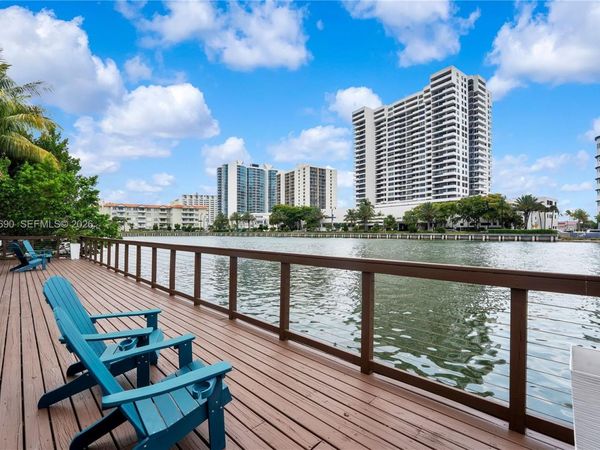 2455 Flamingo Dr , Unit 501, Miami Beach, FL 33140