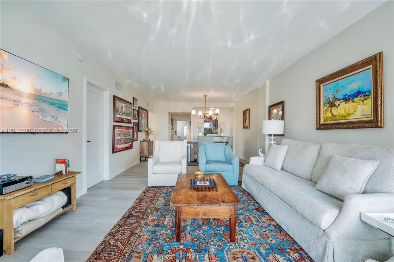 2455 Flamingo Dr , Unit 501, Miami Beach, FL 33140 Photo