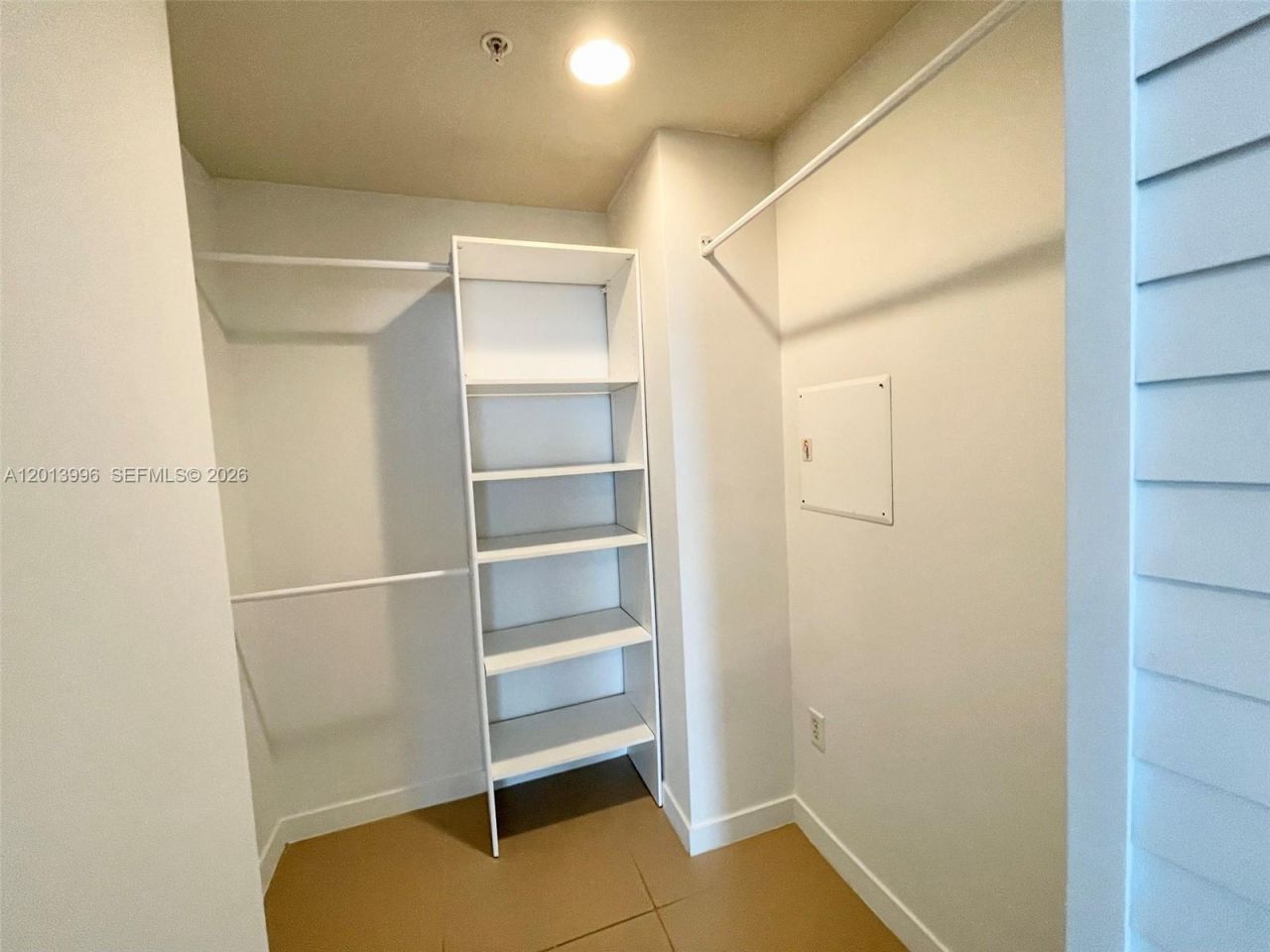 300 S Biscayne Blvd, Unit L-830, Miami, FL 33131 Photo