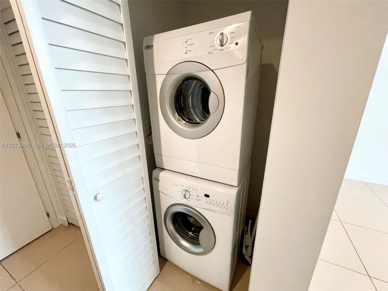 300 S Biscayne Blvd, Unit L-830, Miami, FL 33131 Photo
