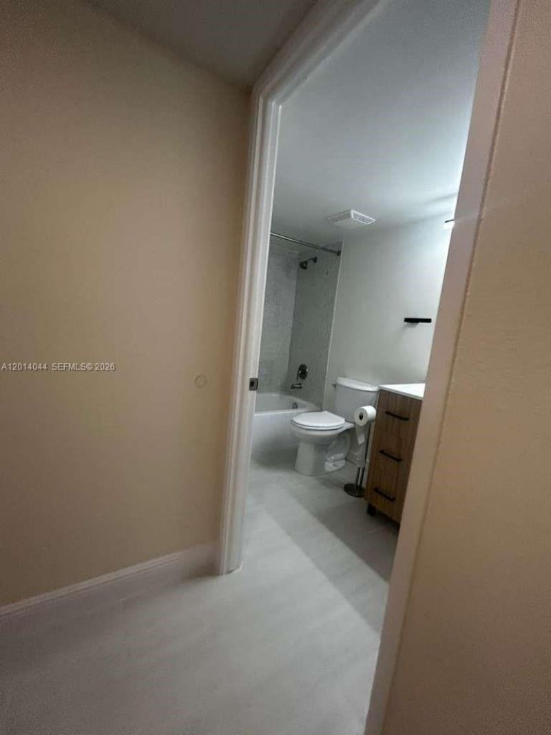 290 174 St, Unit 1519, Sunny Isles Beach, FL 33160 Photo