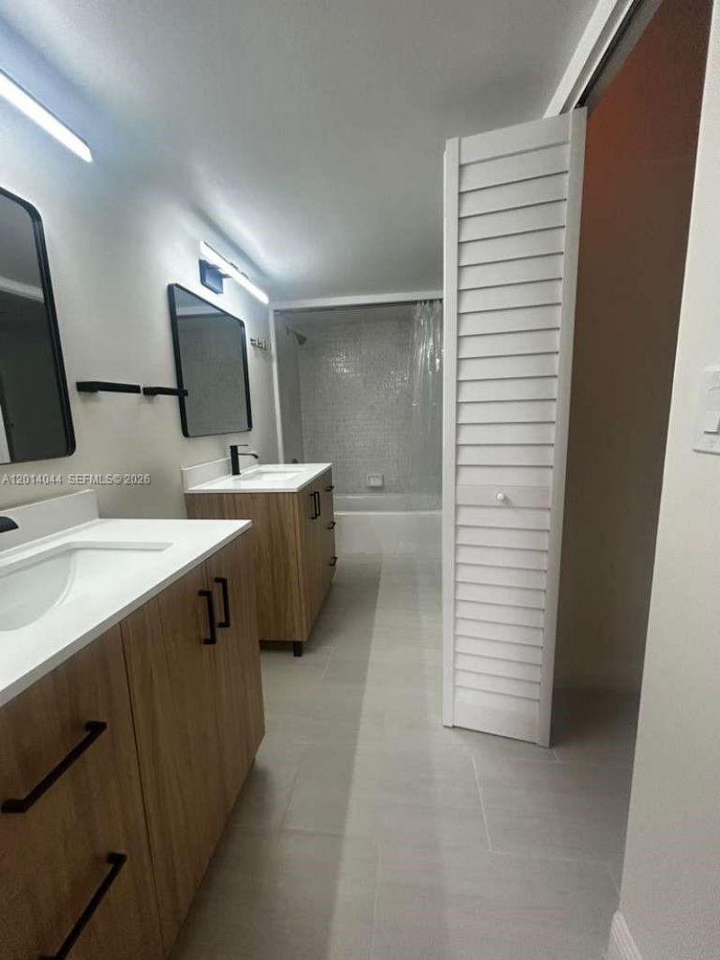 290 174 St, Unit 1519, Sunny Isles Beach, FL 33160 Photo