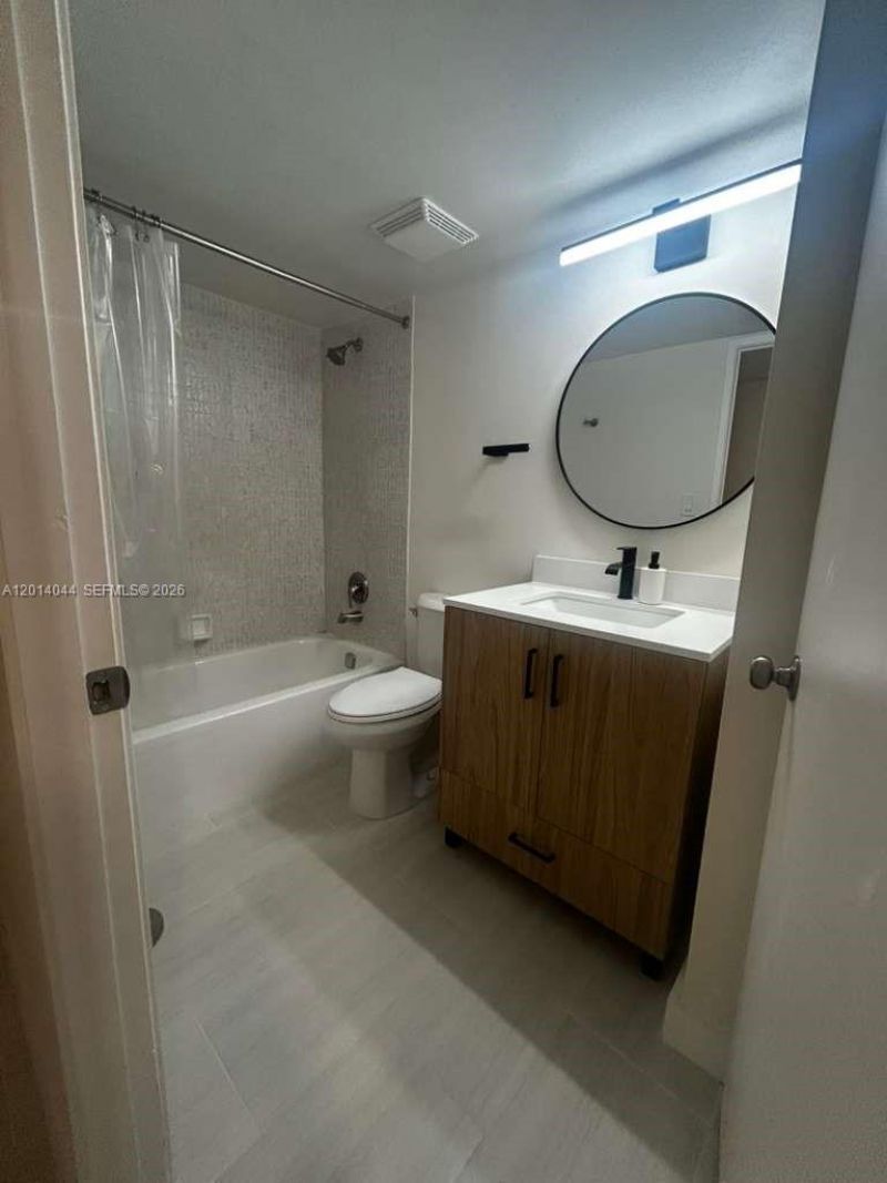 290 174 St, Unit 1519, Sunny Isles Beach, FL 33160 Photo