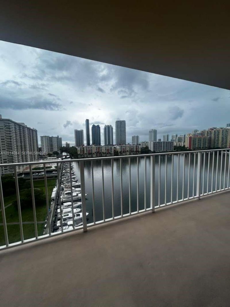 290 174 St, Unit 1519, Sunny Isles Beach, FL 33160 Photo