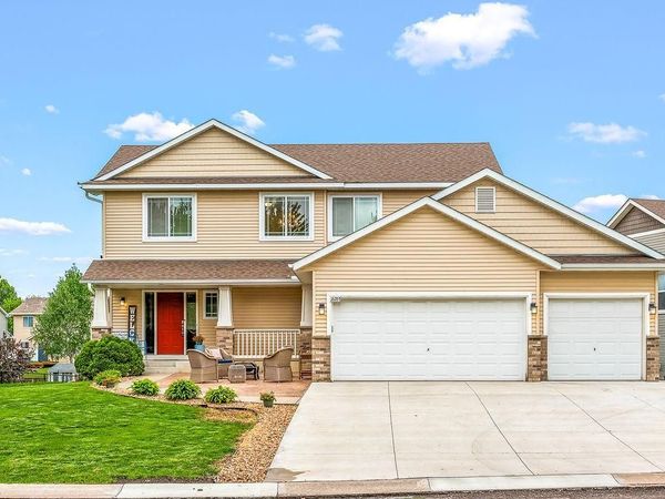 16268 Tahinka Court NW, Prior Lake, MN 55372