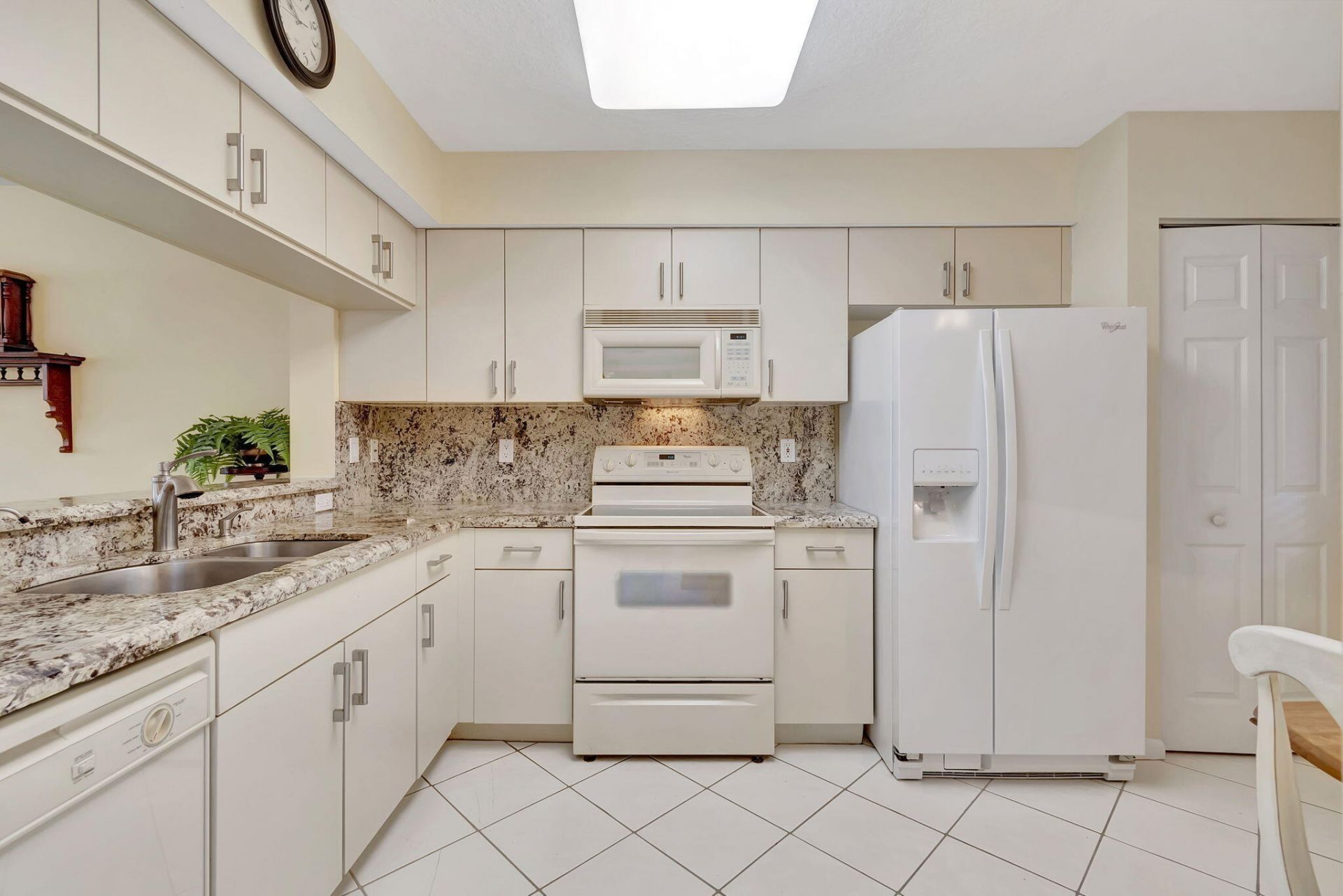 5842 Crystal Shores Drive, Unit 105, Boynton Beach, FL 33437 Photo