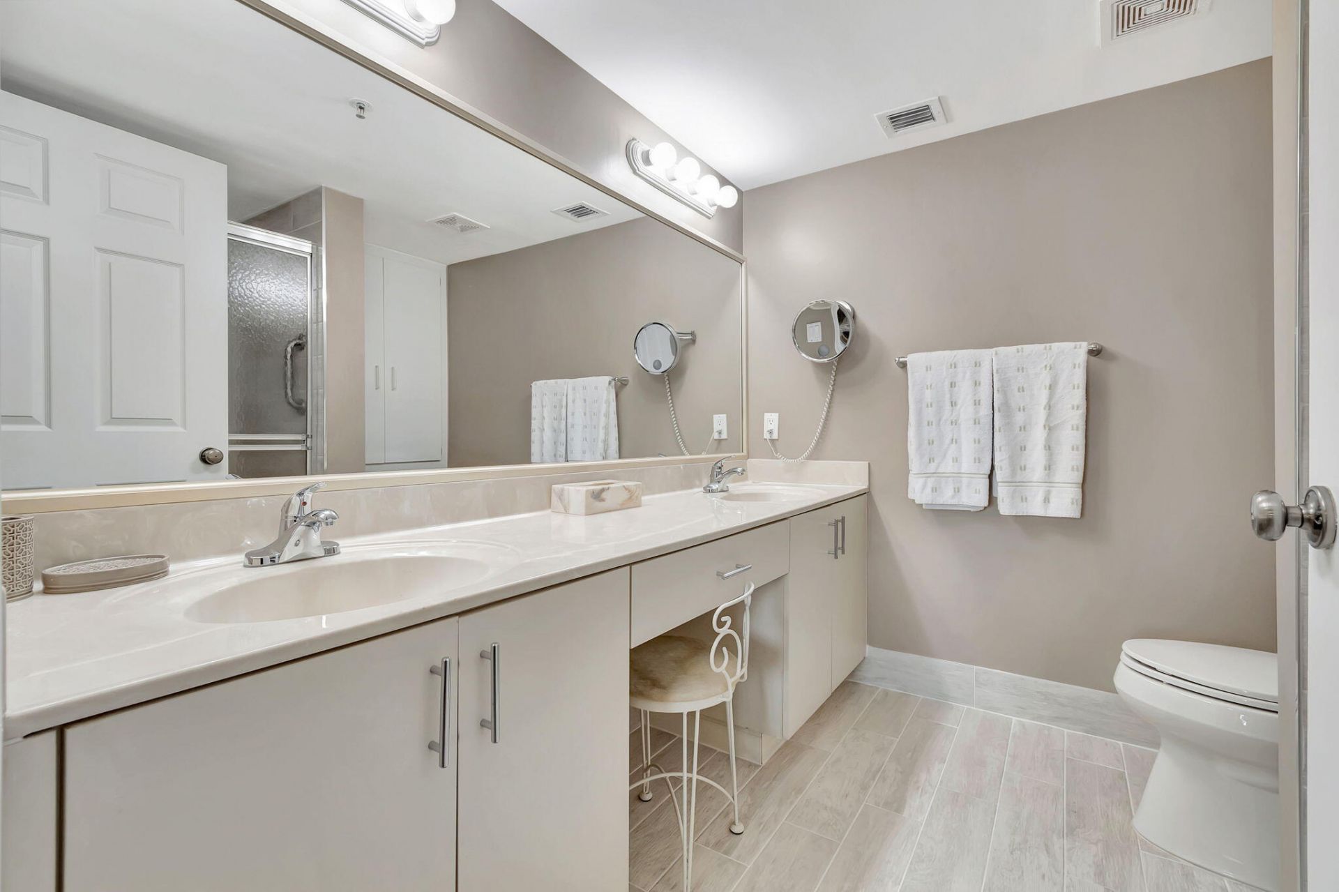 5842 Crystal Shores Drive, Unit 105, Boynton Beach, FL 33437 Photo
