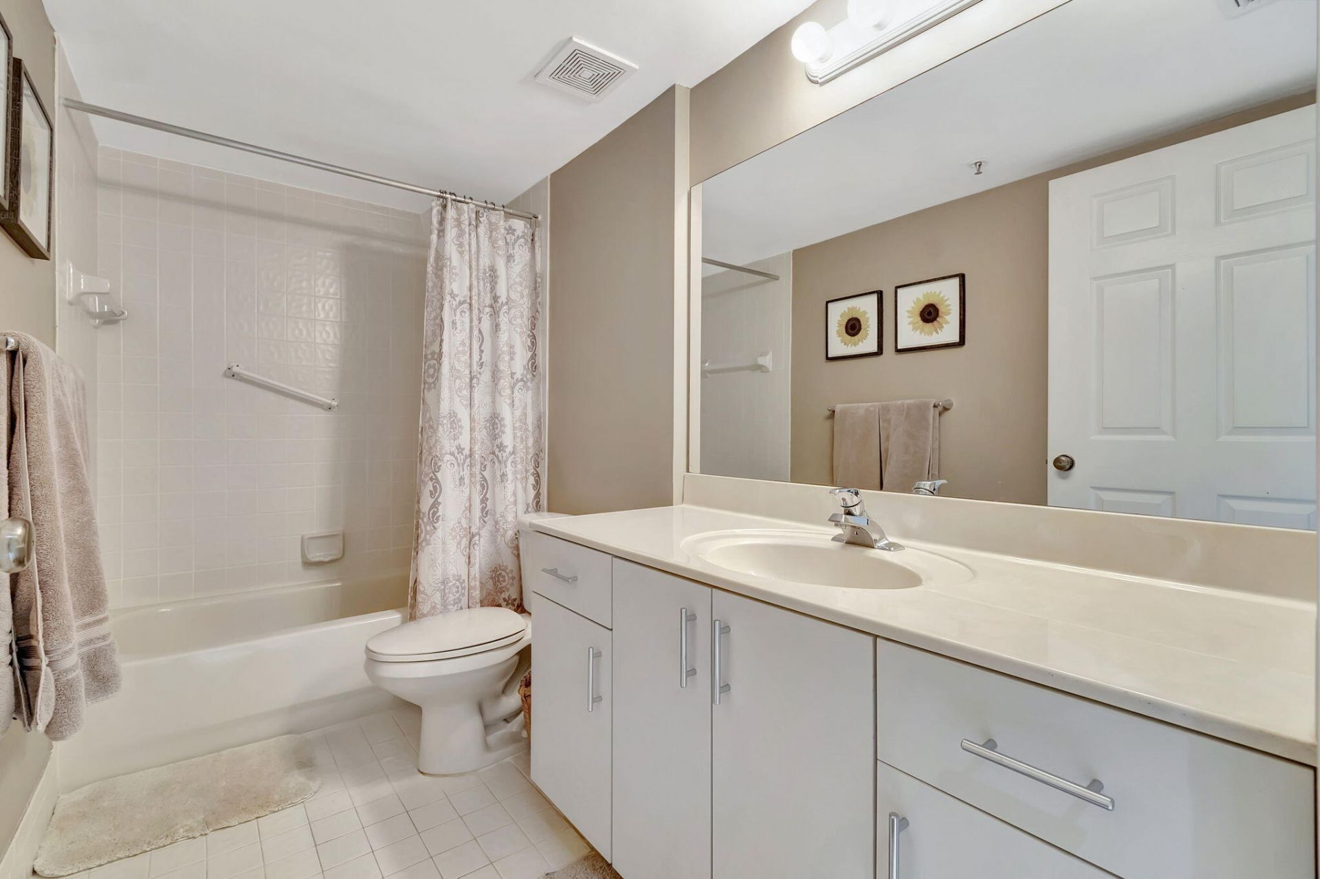 5842 Crystal Shores Drive, Unit 105, Boynton Beach, FL 33437 Photo