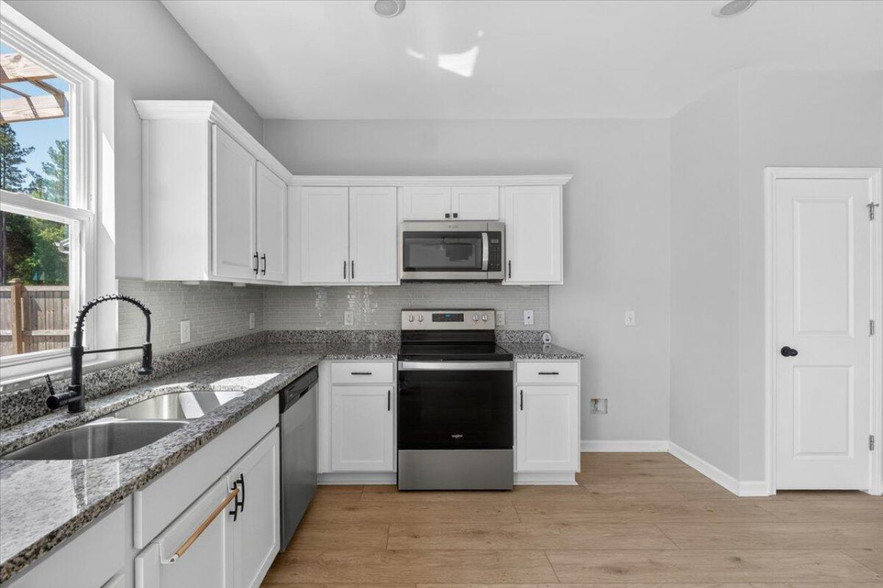 119 Lyra Lane Photo 13