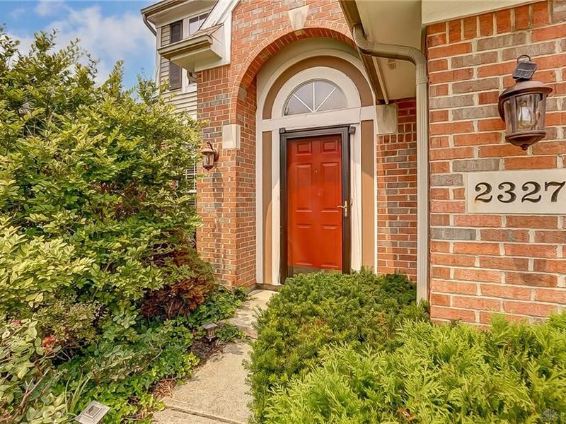 2327 Polo Park Drive, Dayton, OH 45439 Photo 2