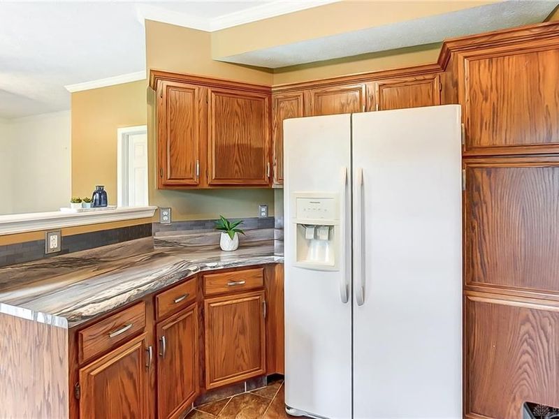 2327 Polo Park Drive, Dayton, OH 45439 Photo 9