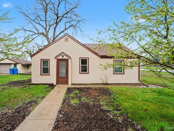 24026 Hopkins Street , Dearborn Heights, MI 48125