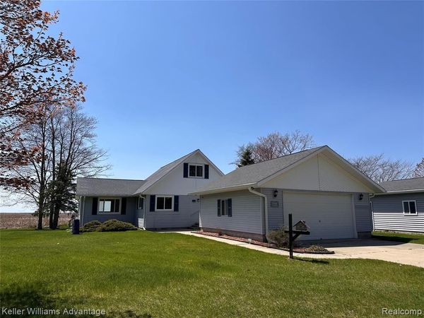 2800 E Booth Road, Au Gres Twp, MI 48703