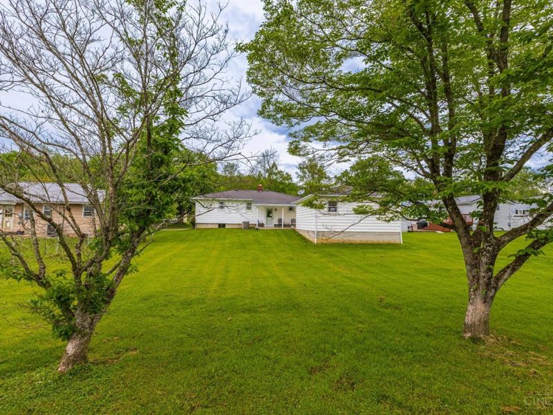 204 E 9th, Manchester, OH 45144 Photo 35