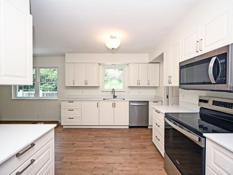 9967 Morganstrace Drive, Symmes Township, OH 45140 Photo 8