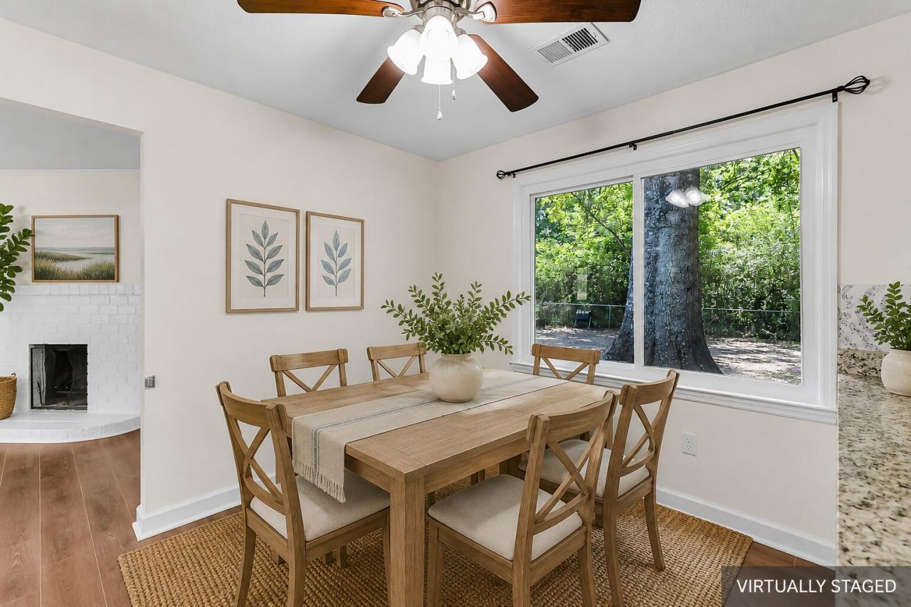 202 Sprucewood Drive Photo 11