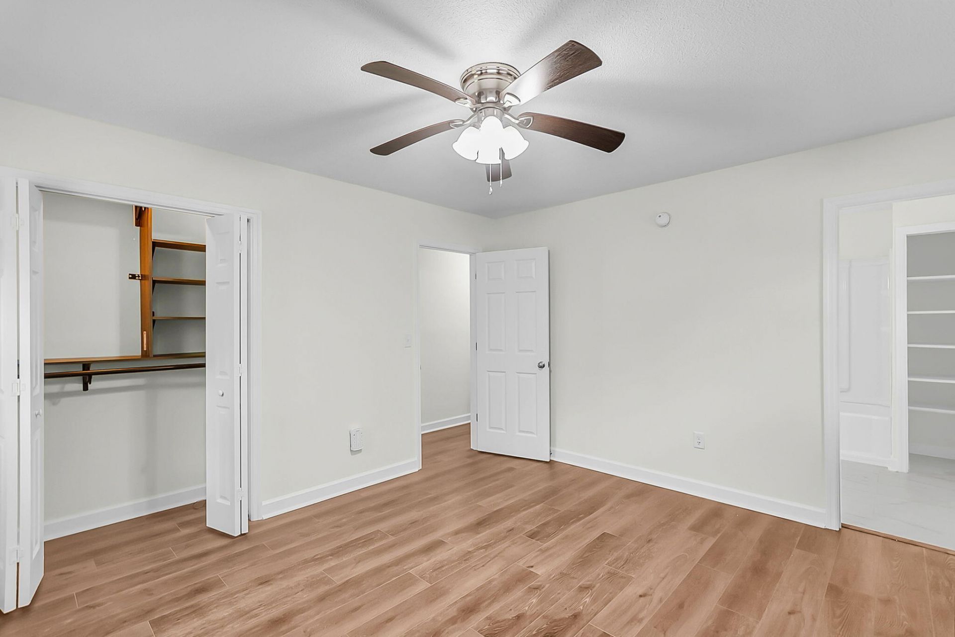 202 Sprucewood Drive Photo 21