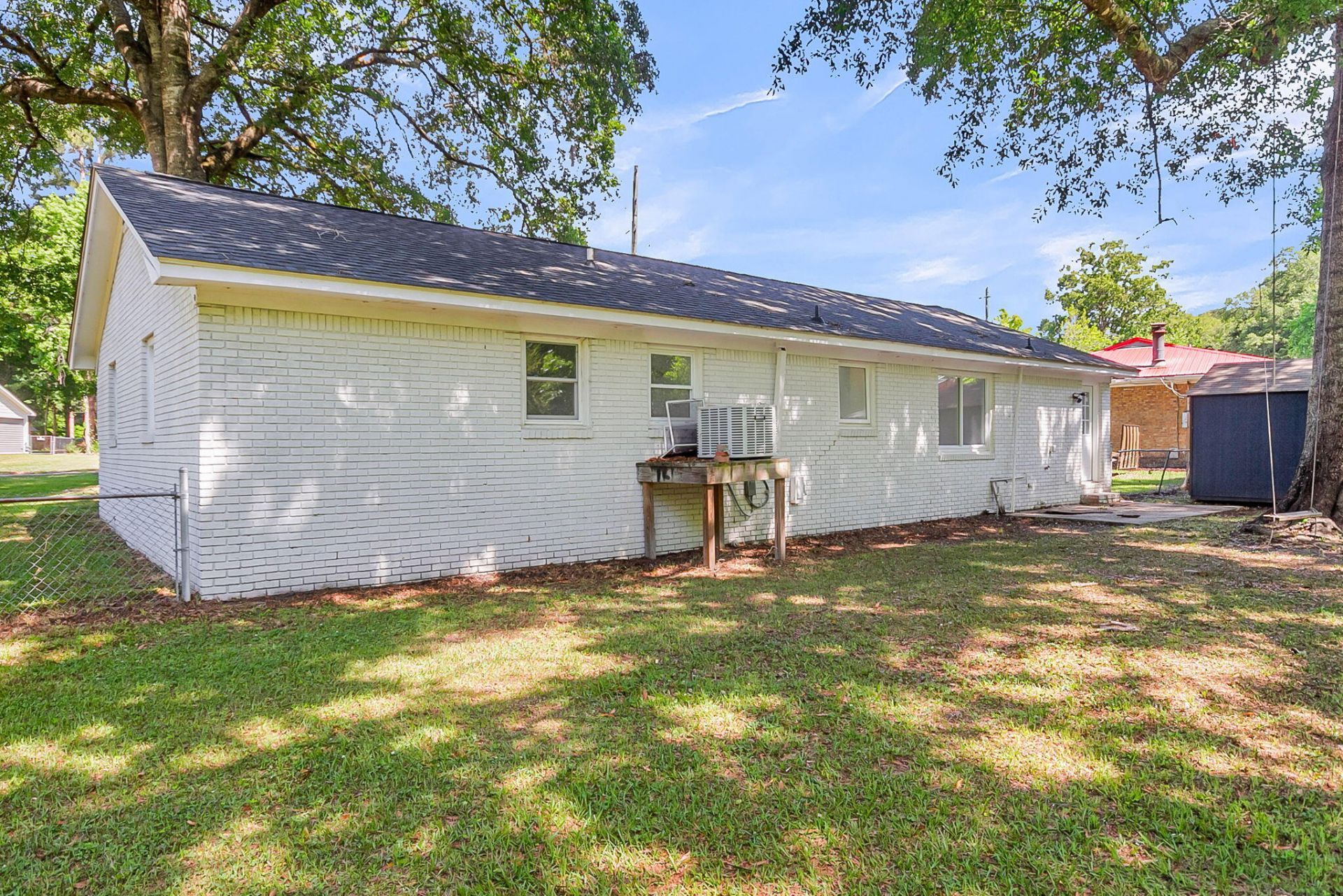 202 Sprucewood Drive Photo 31