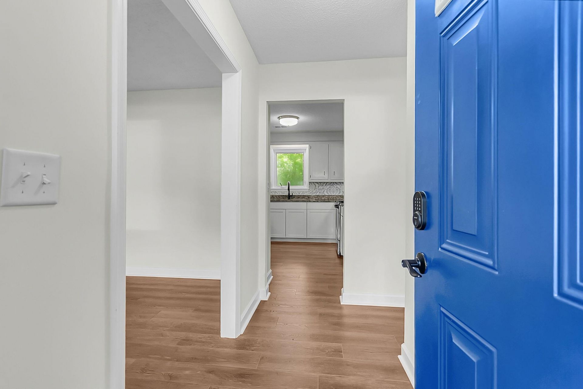 202 Sprucewood Drive Photo 4