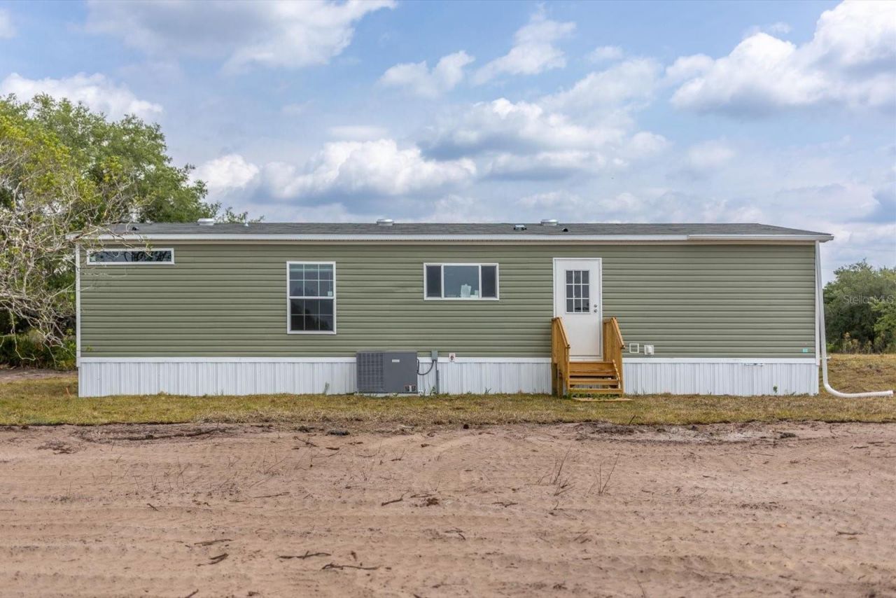 20968 NW 264th Street , Okeechobee, FL 34972 Photo