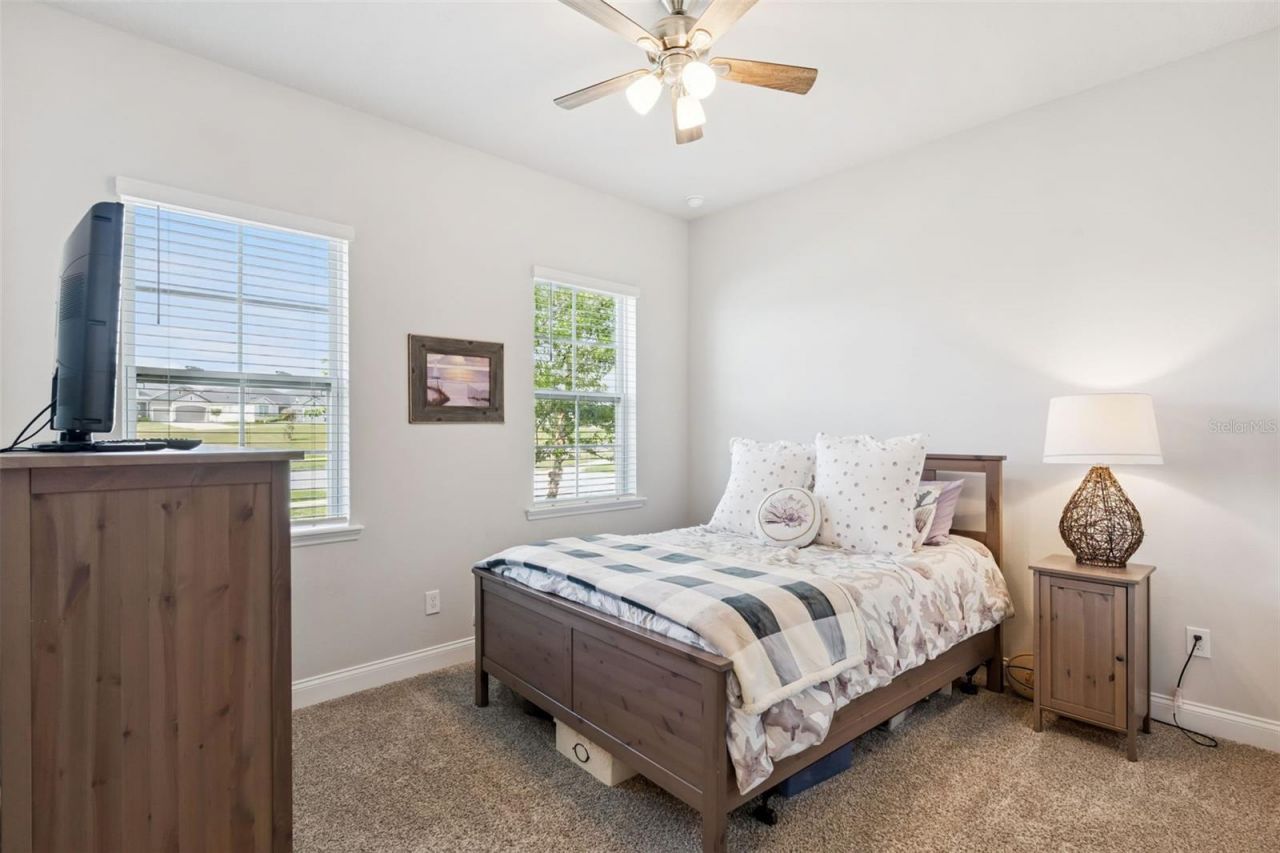 17060 Secret Hollow Loop, Clermont, FL 34711 Photo