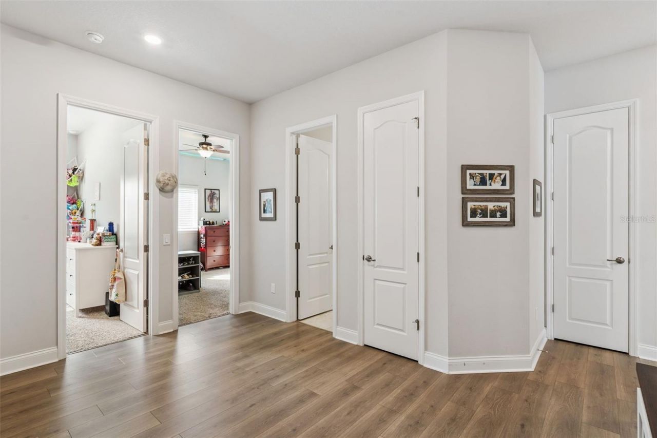 17060 Secret Hollow Loop, Clermont, FL 34711 Photo